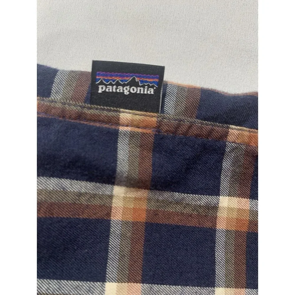 Patagonia Worn Wear Organic Cotton L/S‎ Button Up Shirt Size L Blue Orange Plaid